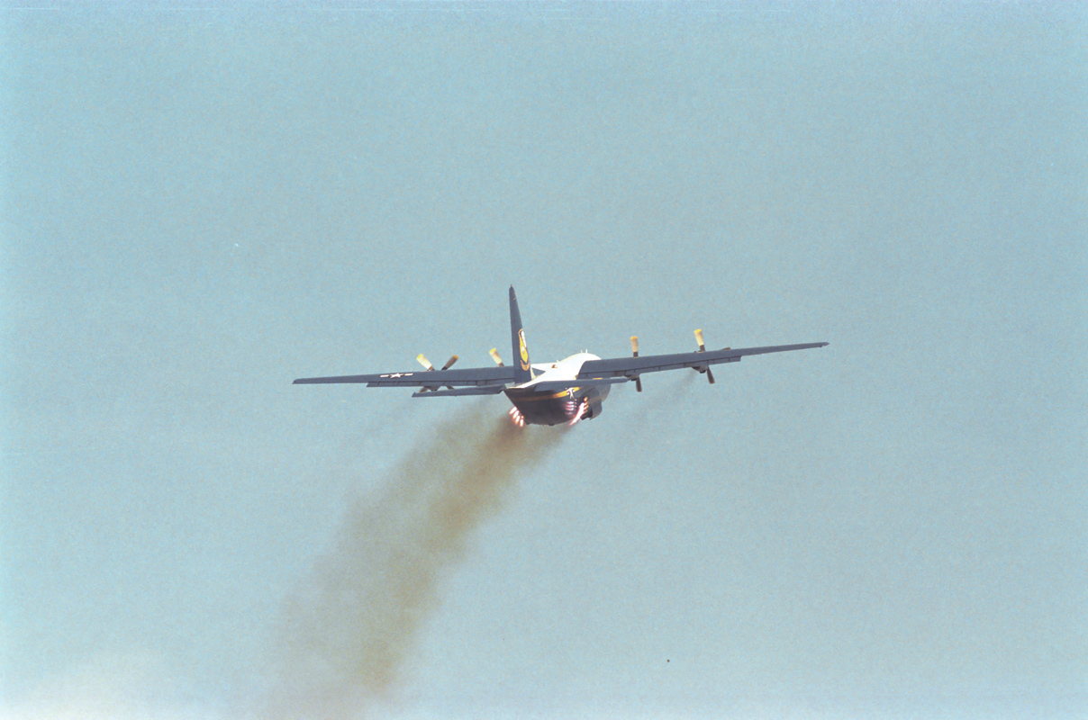 أروع صور الفرقة الاستعراضية Blue Angels 051_07P