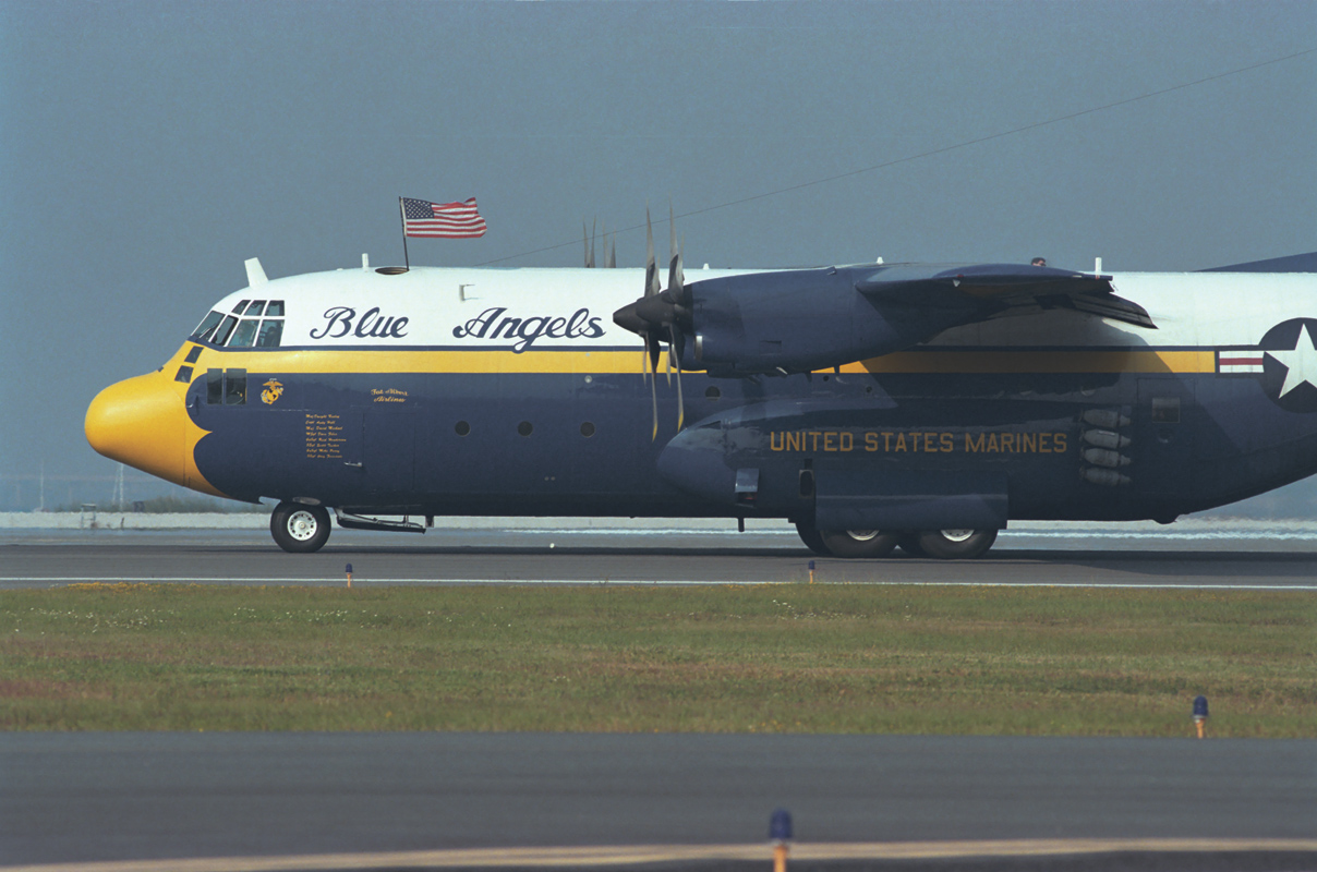 أروع صور الفرقة الاستعراضية Blue Angels 051_11P