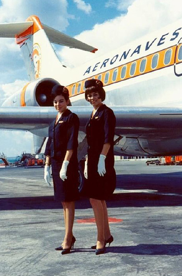 Inicios de la profesion de Azafatas- (sobrecargo de aviación) Stewardess_Girl_Pictures_ACT
