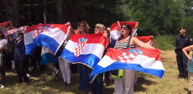 SUBNOR Beograda: Današnja Hrvatska i NDH dijele iste vrijednosti  - Page 8 19134959095798a921e3fa1065894291_v4_big