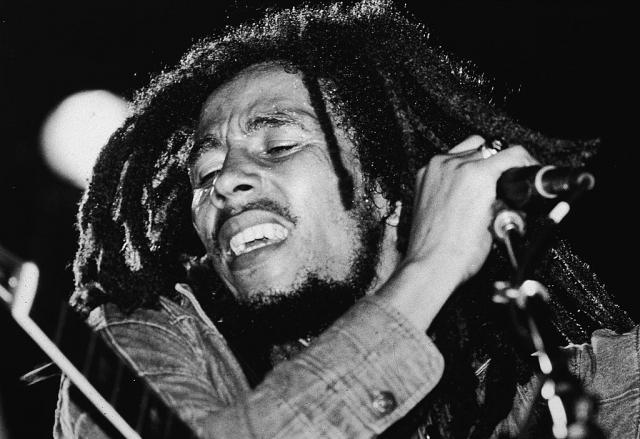 Bob Marley - Page 2 198807689458987413e968e251101209_v4_big