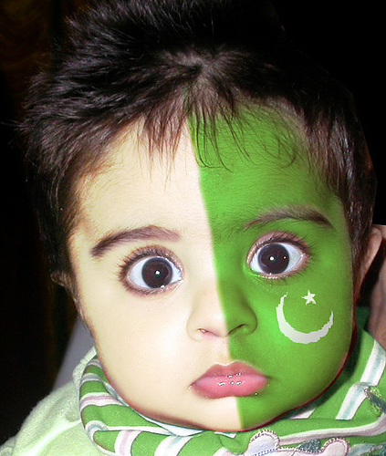 OH YAR MAIN PUL NA JAAWAN KALL!! Pakistani-Flag-on-Pakistani-Baby-Face