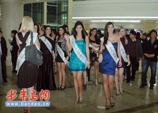 Miss Beauty of the World 2010 new pics ( Miss Vietnam also...) 20100509152737_3TGGEMWM