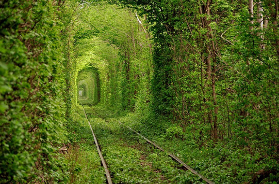 Mesta na Zemlji sa vanzemaljskim izgledom Tunel-ljubavi