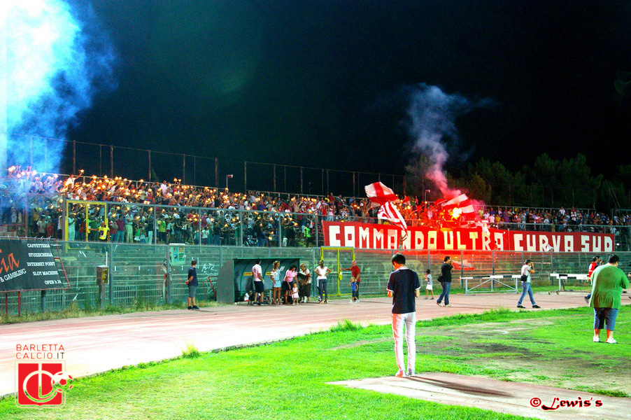 ULTRAS BARLETTA - Page 4 Imgp3719