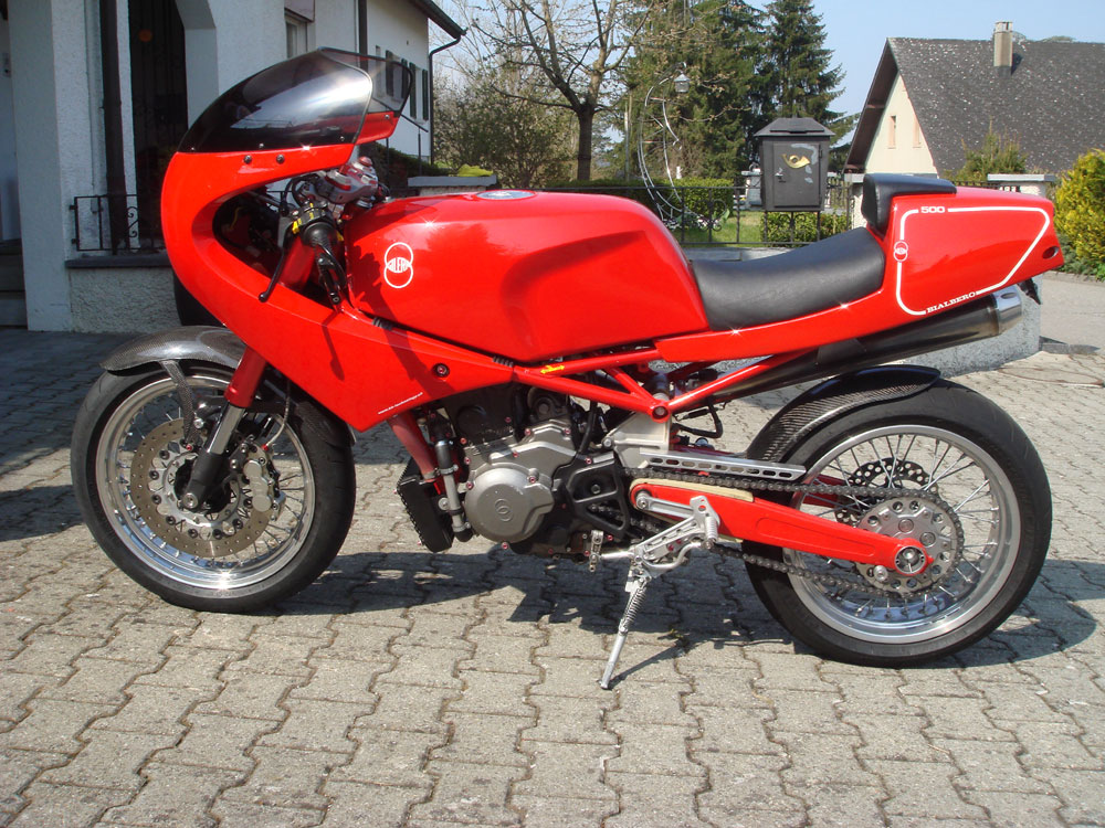 NEO 1984 GILERA SATURNO 600.....AAAAAARGH BBsatlinks1.G