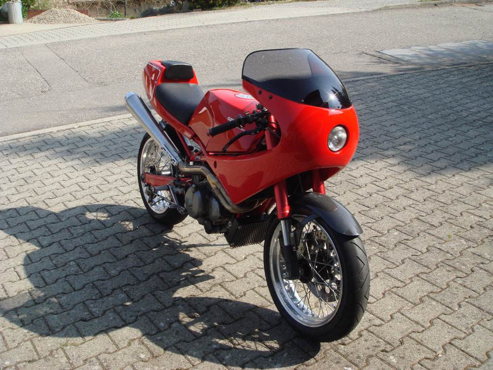 NEO 1984 GILERA SATURNO 600.....AAAAAARGH BBsatvorneobenrechts1.G