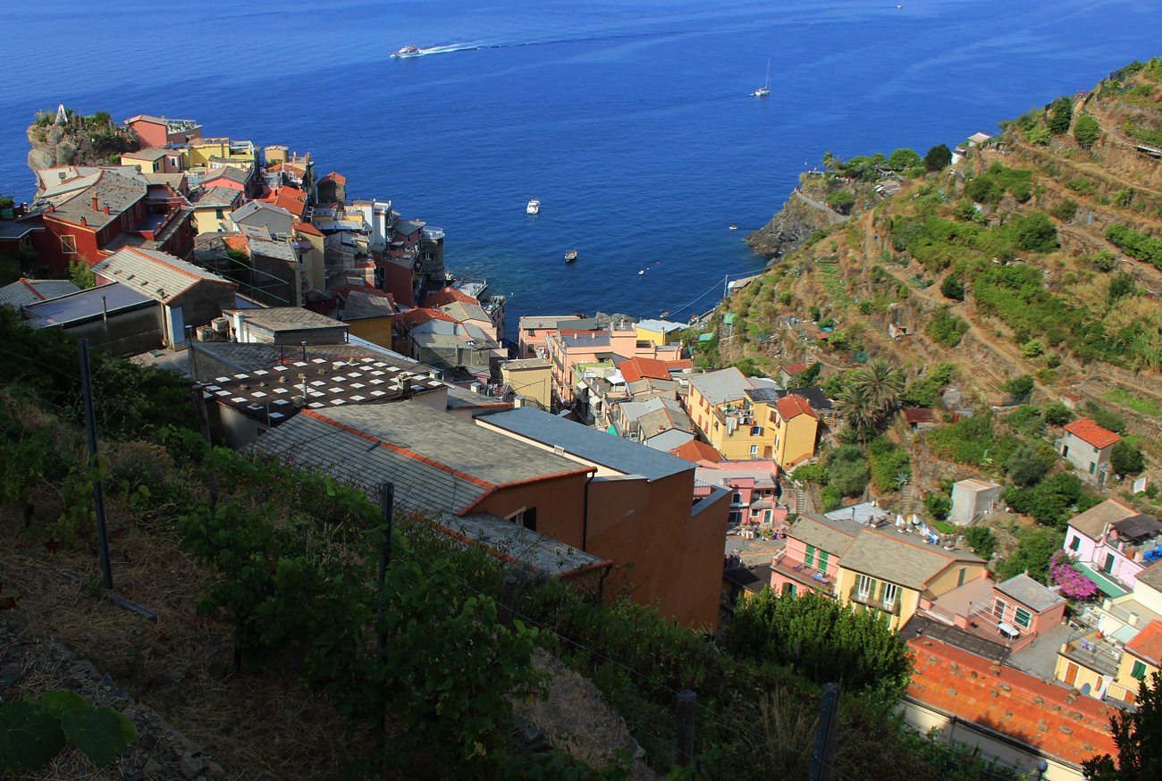 Randonnées sur les sentiers des Cinque terre . Manarola_dep_sentier1