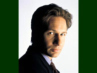 Regarde une feuille de personnage Mulder08