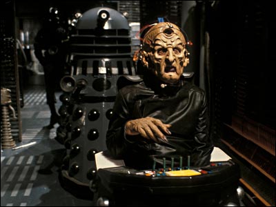 La Clepsydre des Moires ... - Page 4 Davros_dalek_resurrection_terry_malloy_400_400x300