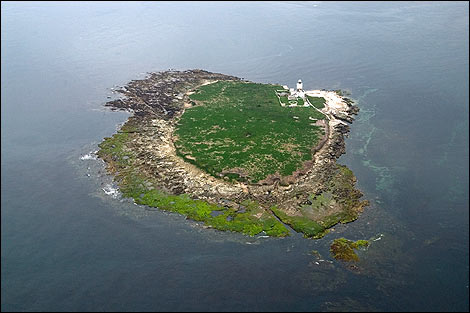 Island of Gold Coquet_aerial_view_island_470x313