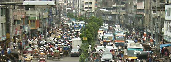 English for everyday - Page 2 417936_6min_081001_dhaka_traffic_555x203