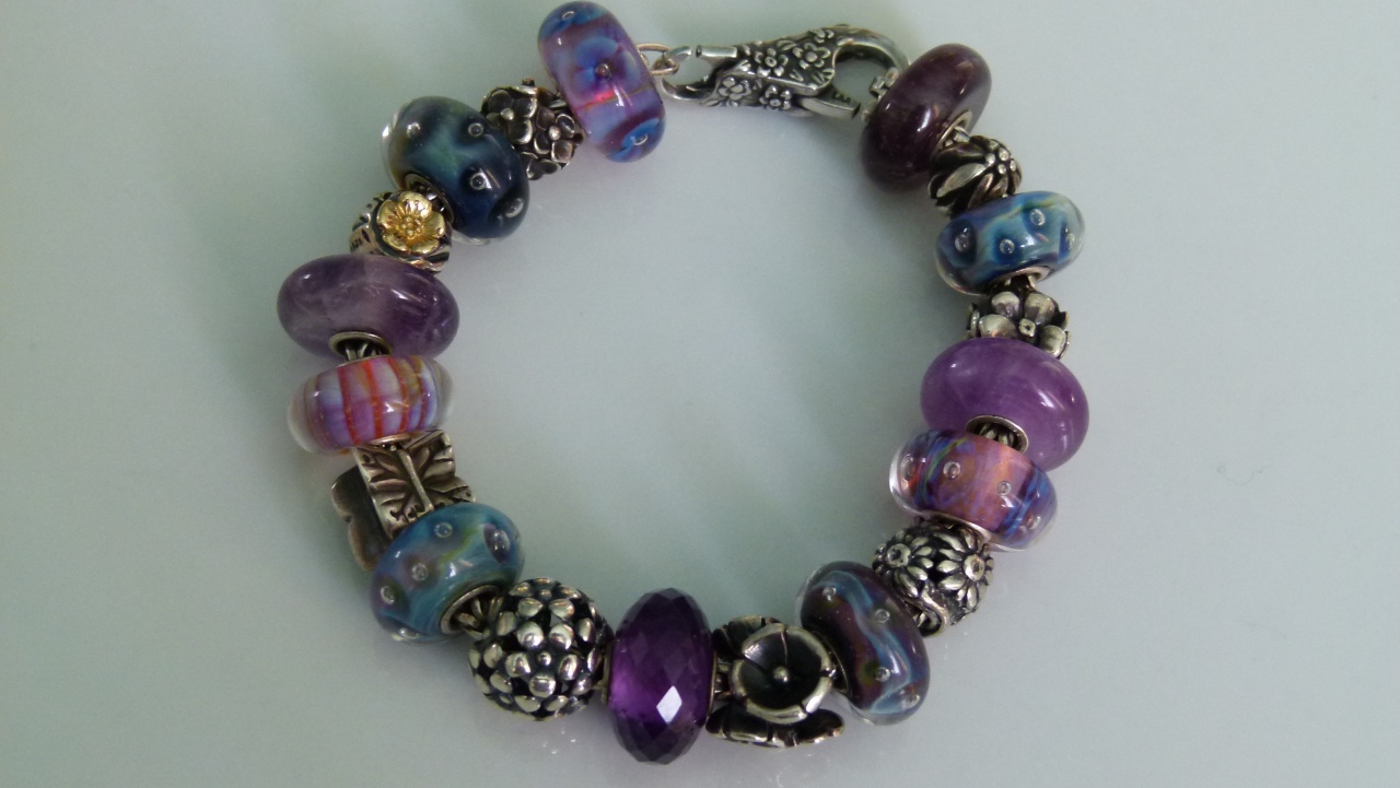 Amethysts and  Azure bubbles with Aurora beads 09110