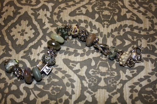 My current bracelet :) Img_1130