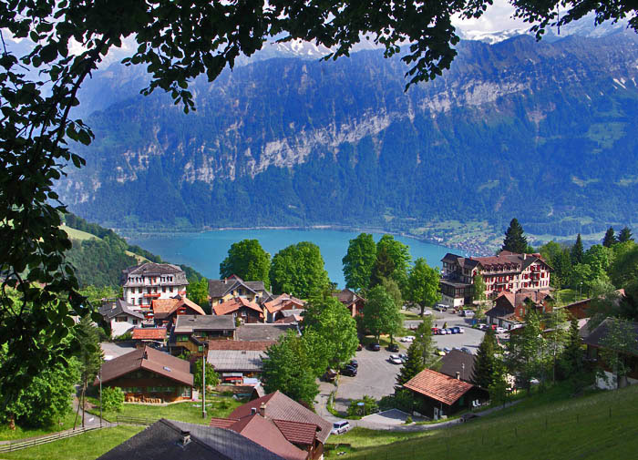 سويسرا...... Dorf_spirenwald_sommer_001