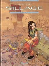 [BD] Sillage/ Nävis/ Les chroniques de Sillage Sillagecouv05