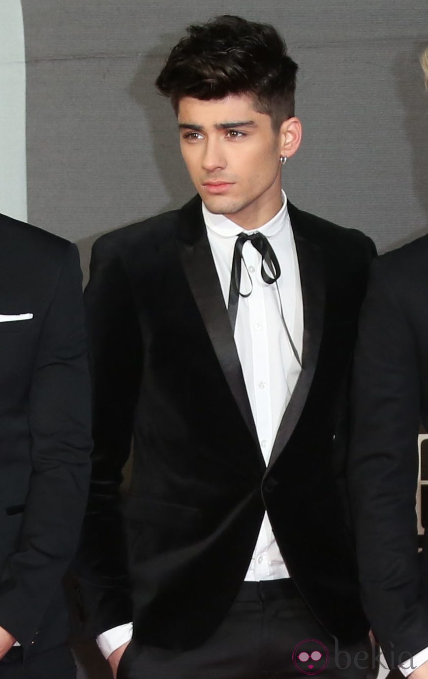 SAVE YOU TONIGHT -NOVELA ZAYLEN CAPÍTULO 26# the sister - Página 10 36342_zayn-malik-alfombra-roja-brit-awards-2013