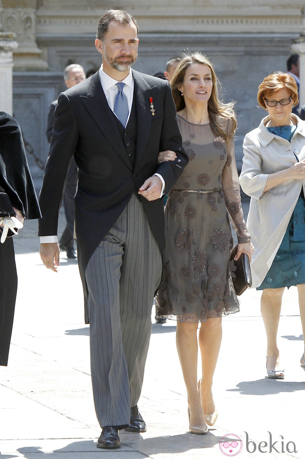 EL PRIMO DE LETIZIA AMENAZA NUEVAMENTE CON CONTARLO TODO - Página 22 39525_principes-felipe-letizia-entrega-cervantes-2012