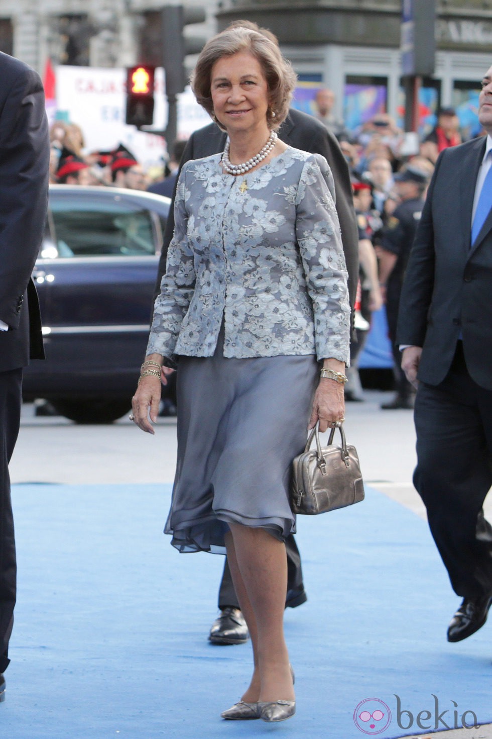 PREMIOS PRINCIPE DE ASTURIAS 2014 - Página 3 65484_reina-sofia-llegada-entrega-premios-principe-de-asturias-2014