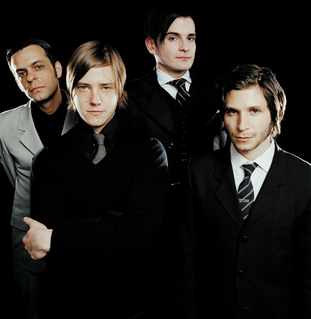 A quel groupe musical appartient cette photo ? Interpol_hattem_1