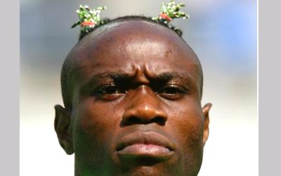 Coupe de cheveux  Taribo-West1