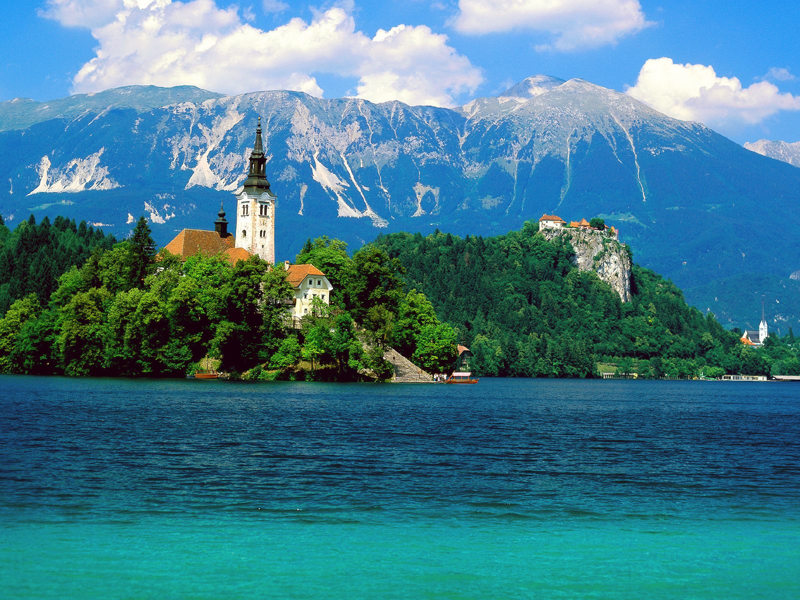 سلوفينيا......مناظر خلابة Lake_Bled_Slovenia