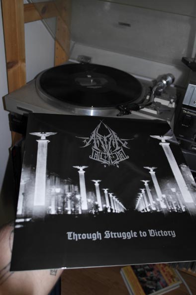 ARYAN BLOOD - Through struggle to victory LP Ablpphoto