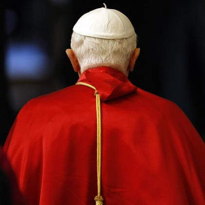 Benedicto XVI - "En Los 70, La Pedofilia Se Consideraba Normal" Ratzinger17_02