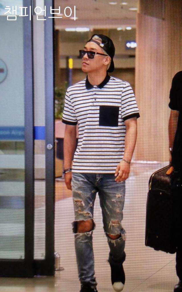 [1/6/15][Pho] BIGBANG @ Sân bay Incheon trở về từ Quảng Châu Big%20Bang%20-%20Incheon%20Airport%20-%2001jun2016%20-%20CHAMPIONV_HK%20-%2002