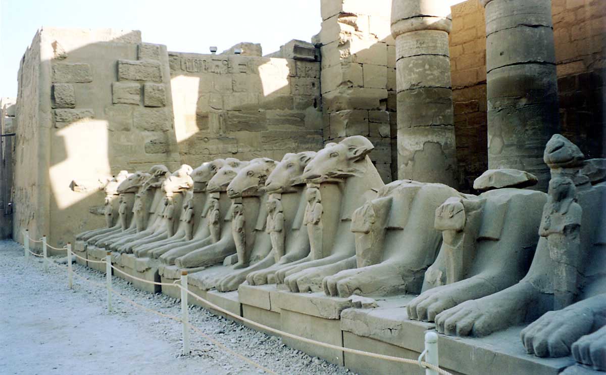 صور بعض اماكن مصر السياحية Monument_egypt-h9