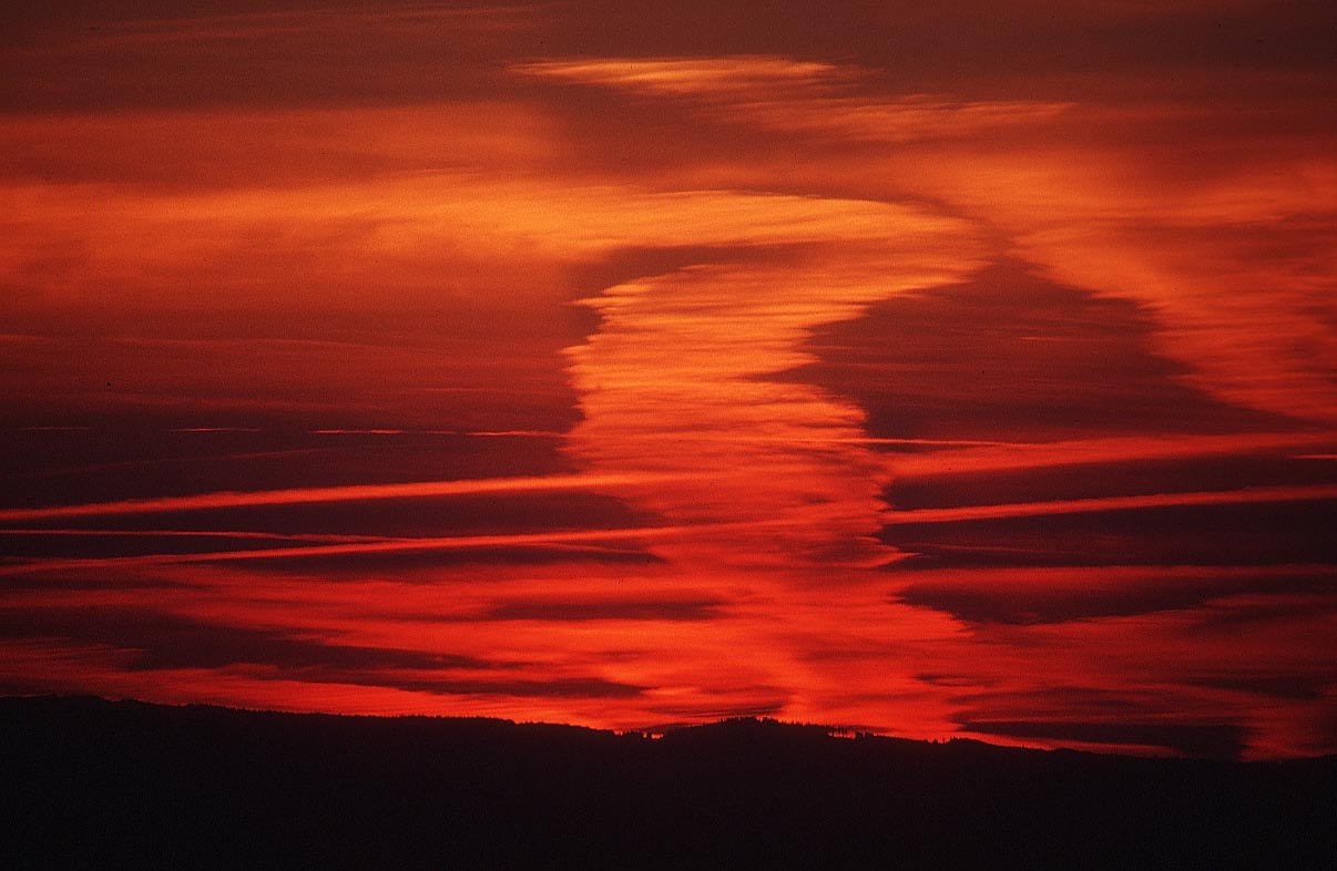 عندما يأتي الغروب 22_sky-red-sunset-l