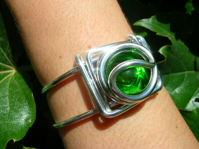 BRACELETS Bj-bracelet-carre-moyen-vert-translucide