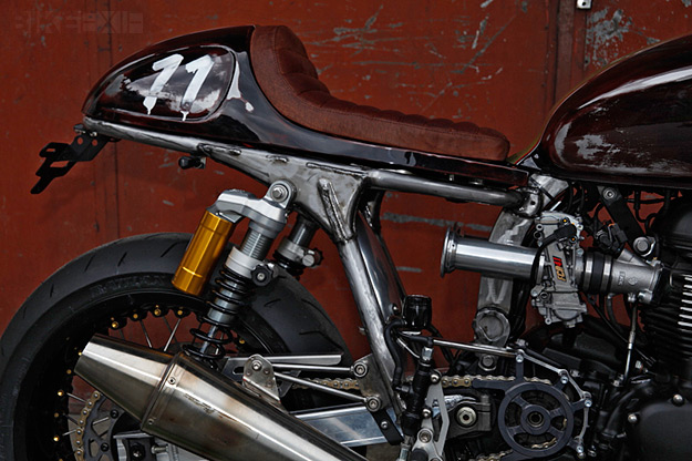 Café racer de la semaine - Page 22 Triumph-bonneville-custom-1