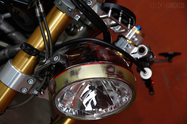 Café racer de la semaine - Page 22 Triumph-bonneville-custom-2