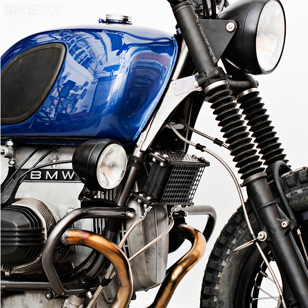 C'est ici qu'on met les bien molles....BMW Café Racer - Page 9 Bmw-r100rt-2