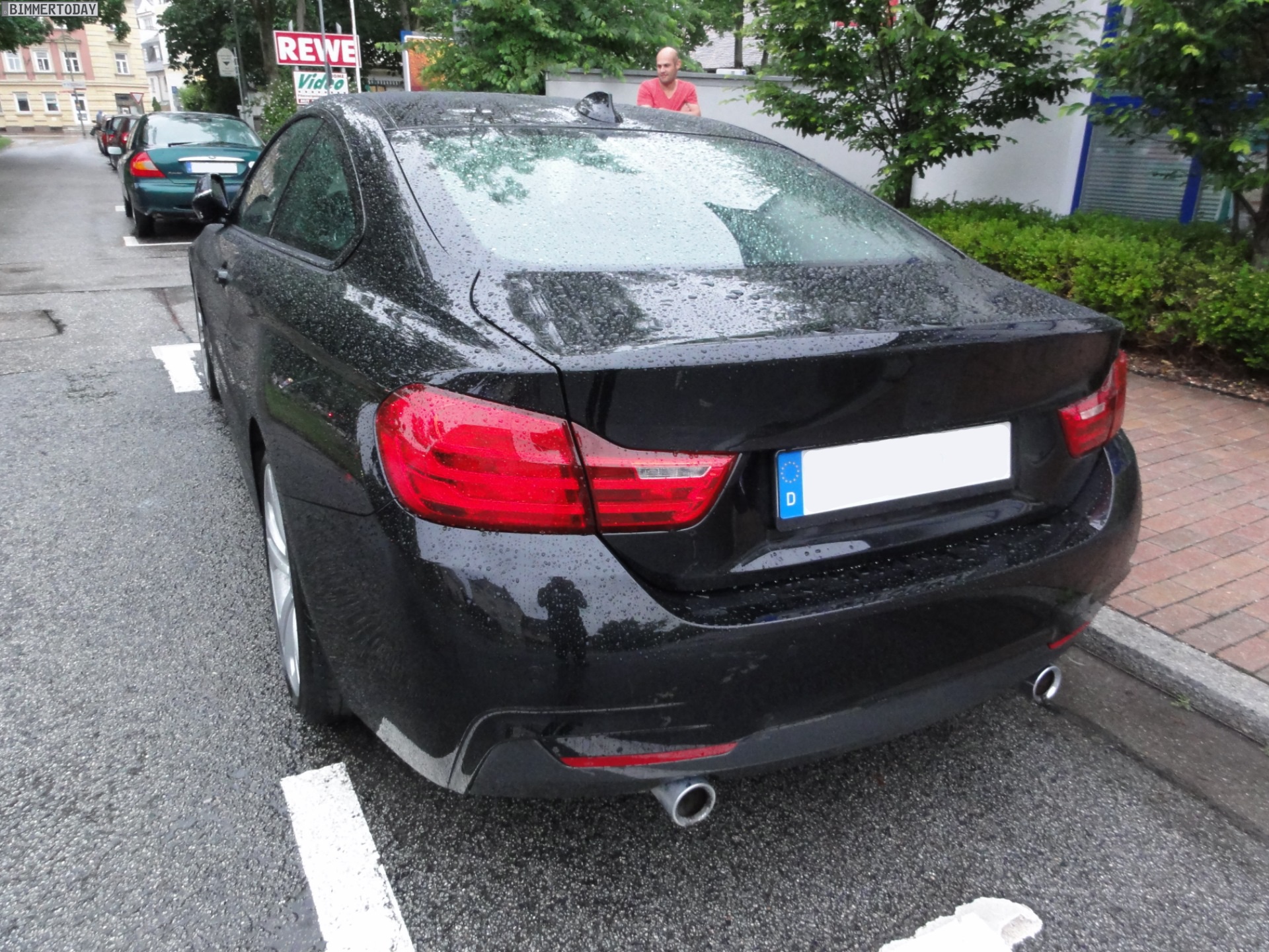 2013 - [BMW] Série 4 Coupé/Cabriolet [F32/3] - Page 16 BMW-4er-M-Sportpaket-435i-F32-US-Tom-08