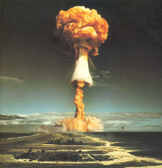 Playlist (39) - Page 8 Explosion-Nucleaire