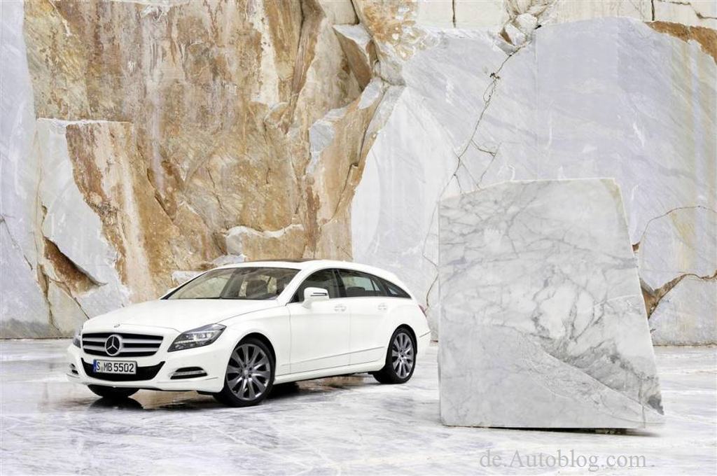 2012 - [Mercedes] CLS Shooting Brake [X218] - Page 7 Mercedes-benz--cls-shooting-brake-premiere-34