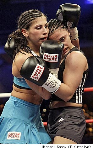 Las boxeadoras deberán usar falda en los Juegos Olímpicos Boxeo-mujeres-faldas-ap296