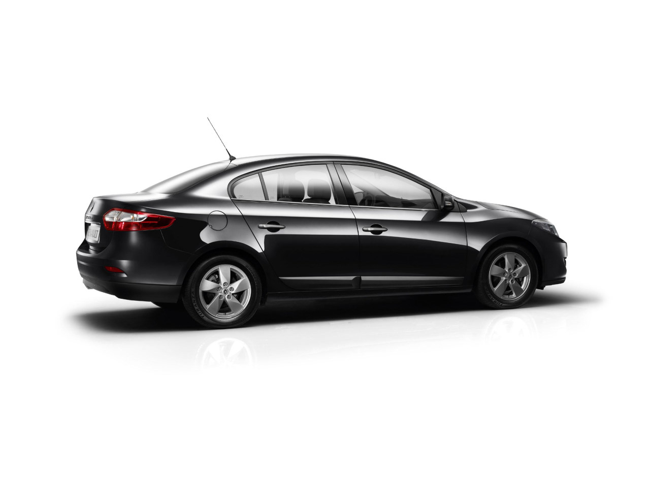 Renault Fluence Renaullt_fluence_ofi_02