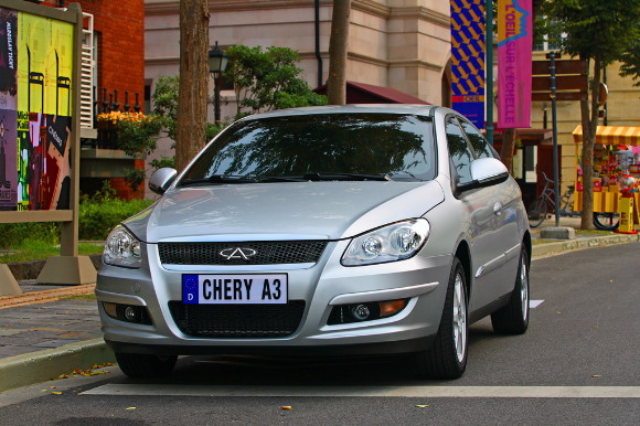 Que los chinos ya llegan.... 580chery-a302