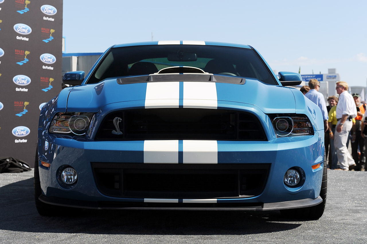 2009 - [Ford] Mustang - Page 5 04-2013-shelby-gt500-cobra-monterey