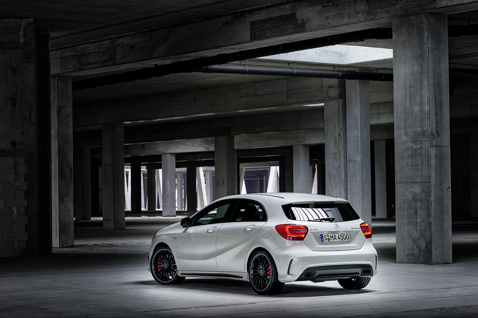 Mercedes A45 AMG A45amgredux16000010