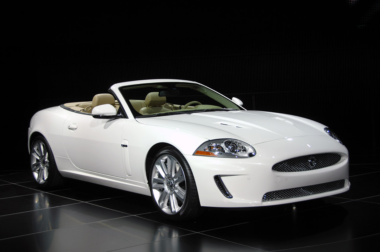 جـــاكور Xkr كوبيه + جاكور Xfr سيدان . . موديلات لعام 2010 2010xkrlive_06