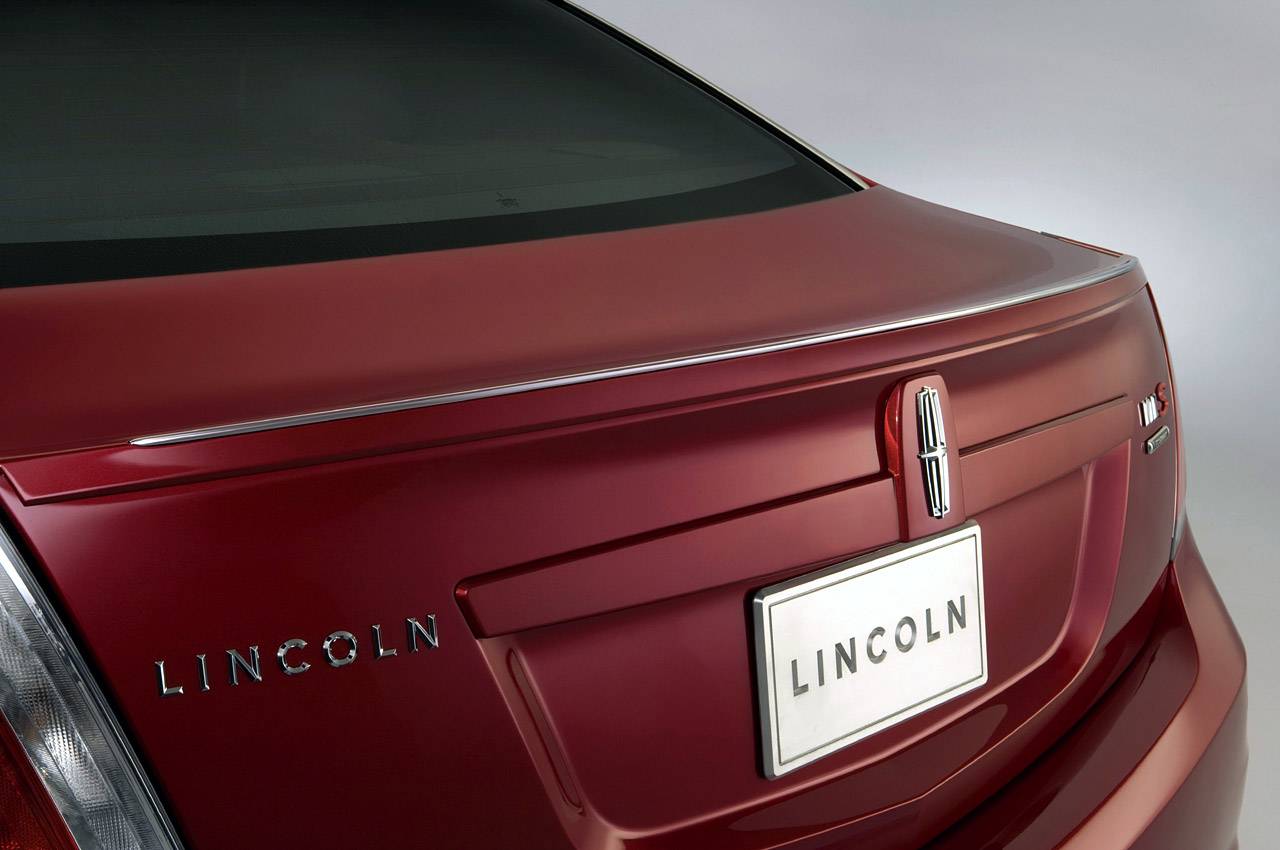 Lincoln MKS2010 Mksecoboost_05