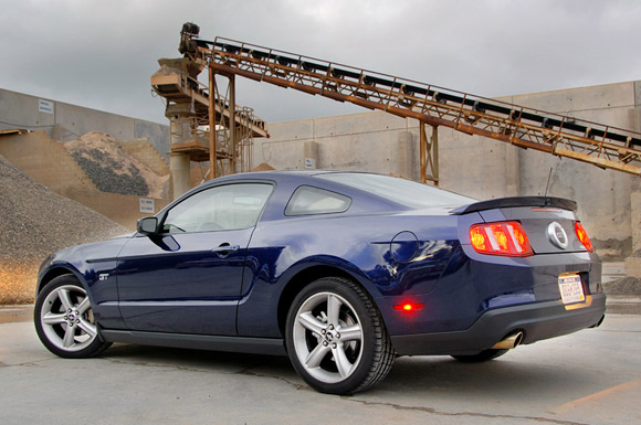 2010 mustang gt 2010mustanggtabg_06_opt