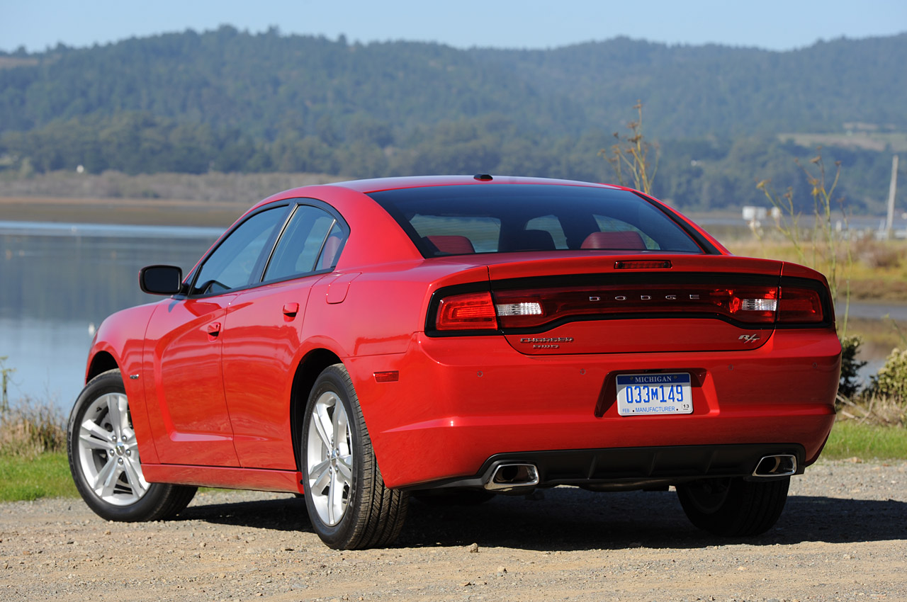 تجربة [ 2011 Dodge Charger ] 02-2011-dodge-charger-first-drive