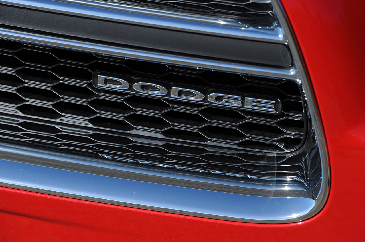 تجربة [ 2011 Dodge Charger ] 11-2011-dodge-charger-first-drive