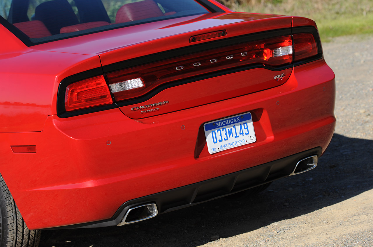 تجربة [ 2011 Dodge Charger ] 19-2011-dodge-charger-first-drive