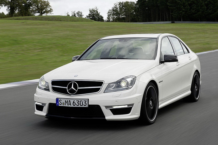 2010 - [Mercedes] Classe C Restylée [W204] - Page 8 01-2012-mercedes-benz-c63-leak